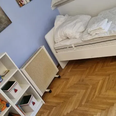 Apartment Ferienwohnung Karlsruhe *